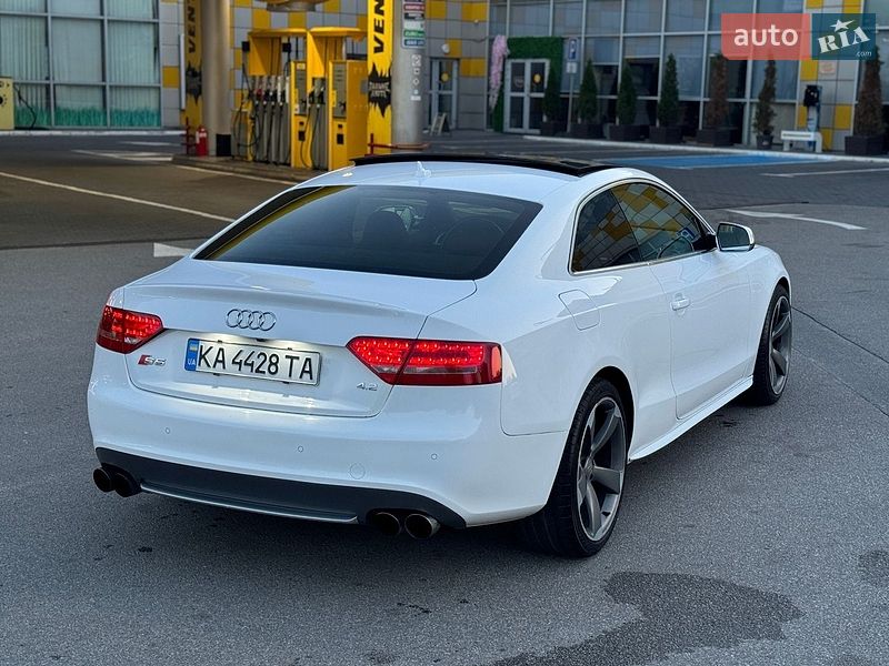Купе Audi S5 2010 в Киеве фото 6 Купе Audi S5 2010 в Киеве