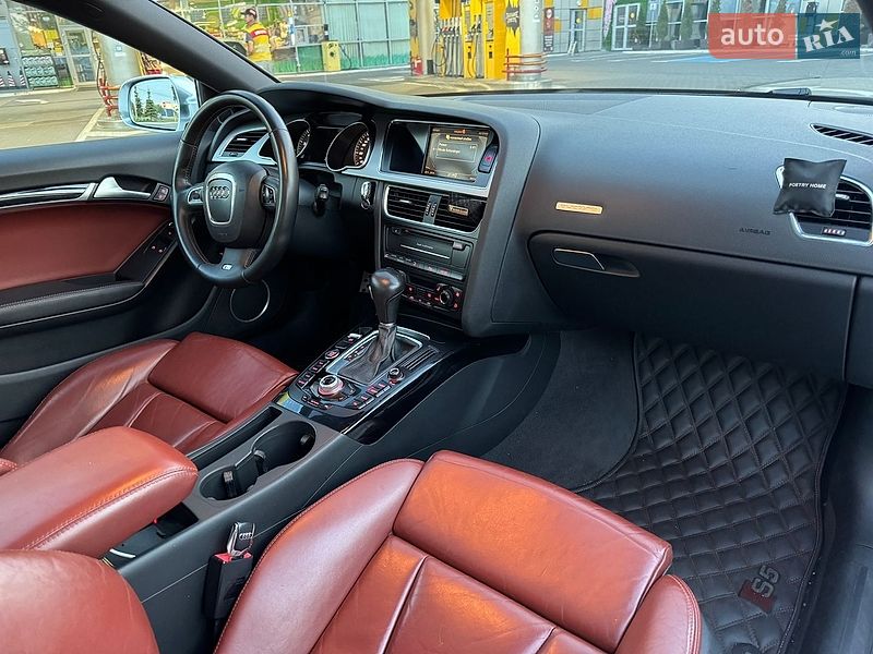 Купе Audi S5 2010 в Киеве фото 7 Купе Audi S5 2010 в Киеве