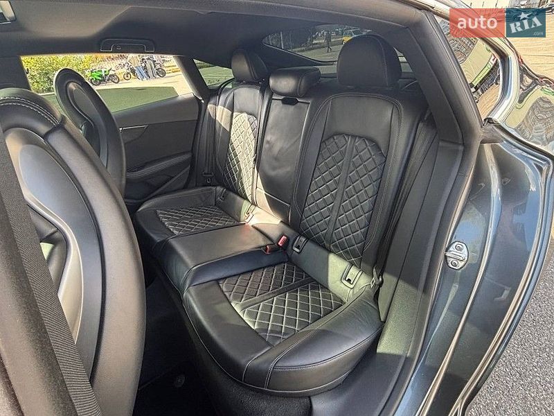 Купе Audi S5 2018 в Києві