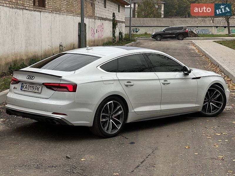 Купе Audi S5 2017 в Киеве фото 10 Купе Audi S5 2017 в Киеве