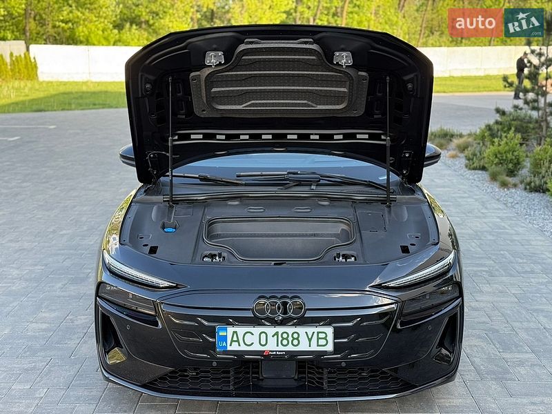 Универсал Audi S6 e-tron 2025 в Луцке