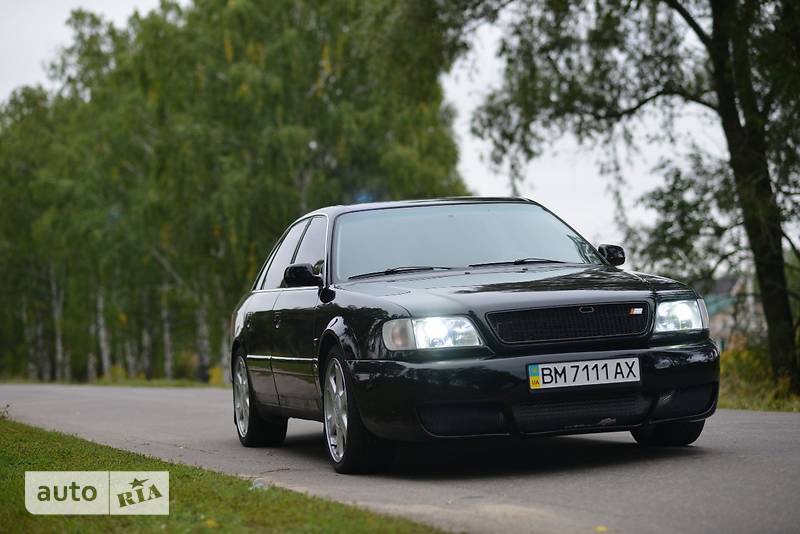 Седан Audi S6 1995 в 
