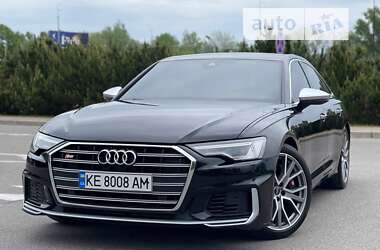 Седан Audi S6 2022 в 