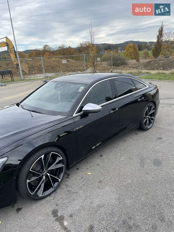 Седан Audi S6 2019 в Мукачево