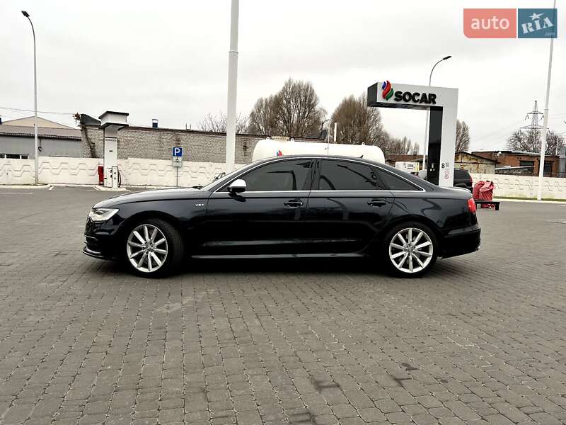 Седан Audi S6 2014 в Дніпрі
