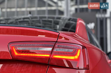Седан Audi S6 2012 в 