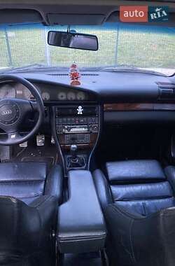 Седан Audi S6 1995 в 
