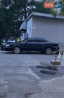 Седан Audi S6 1995 в 