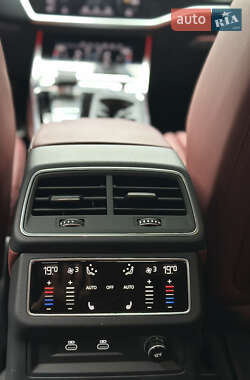 Седан Audi S6 2022 в 
