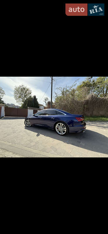 Седан Audi S6 2020 в Львове