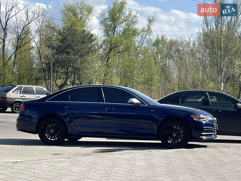 Седан Audi S6 2013 в Днепре