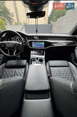 Седан Audi S6 2020 в 