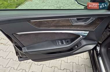 Седан Audi S6 2020 в 