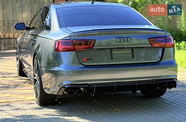 Седан Audi S6 2016 в 
