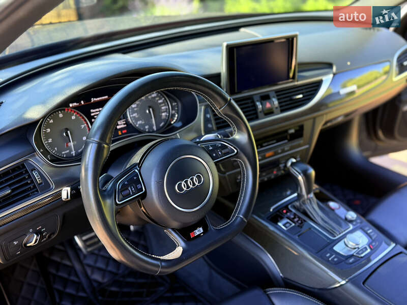 Седан Audi S6 2016 в Киеве