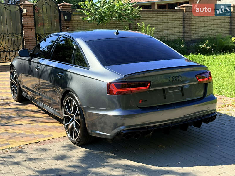 Седан Audi S6 2016 в Киеве