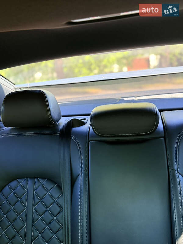 Седан Audi S6 2016 в Киеве