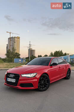 Седан Audi S6 2012 в 