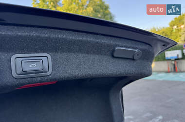 Седан Audi S6 2021 в 