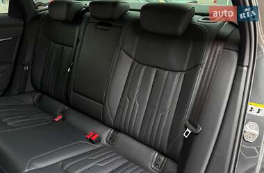 Седан Audi S6 2022 в 