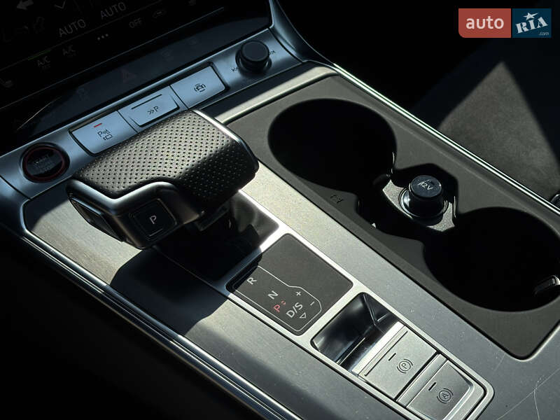 Универсал Audi S6 2021 в Львове