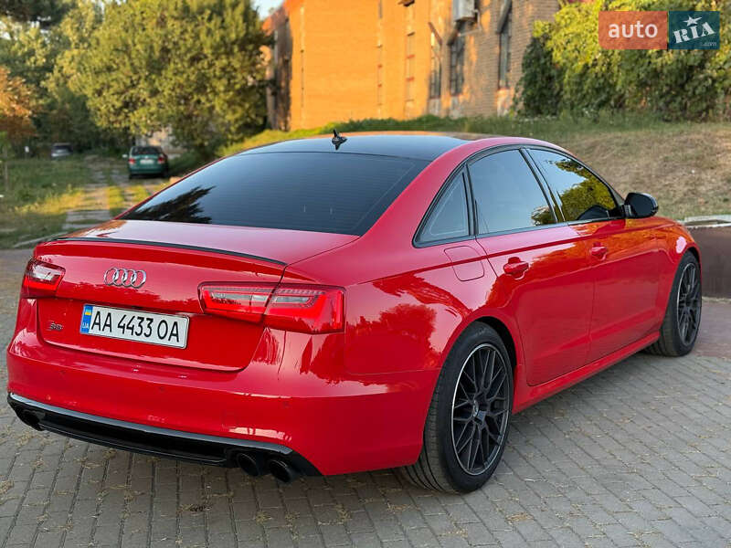 Седан Audi S6 2012 в Києві