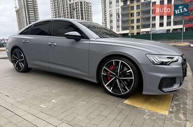 Седан Audi S6 2021 в 