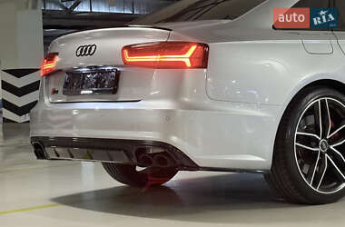 Седан Audi S6 2016 в 