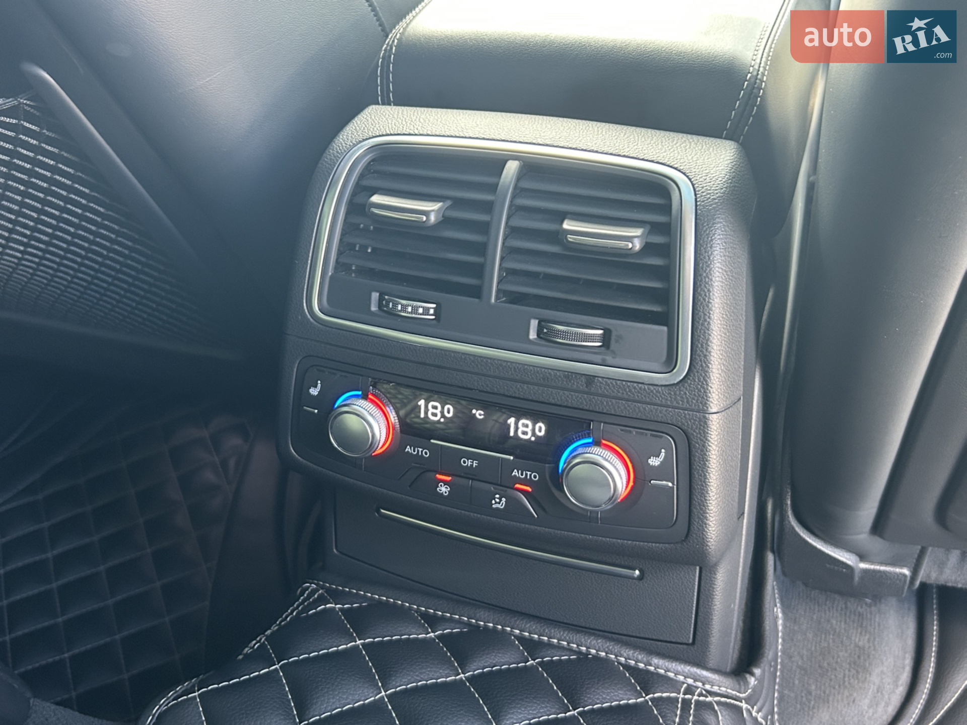 2015 Audi S6 - мініатюра 22