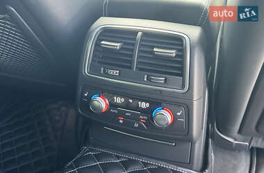 Седан Audi S6 2015 в 