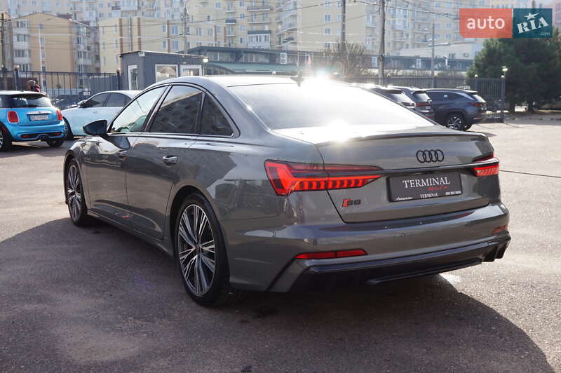 Седан Audi S6 2023 в Одесі