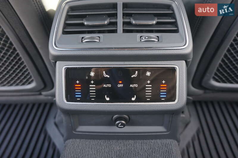 Седан Audi S6 2023 в Одесі