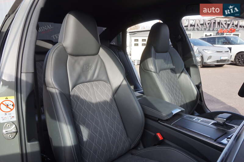 Седан Audi S6 2023 в Одесі