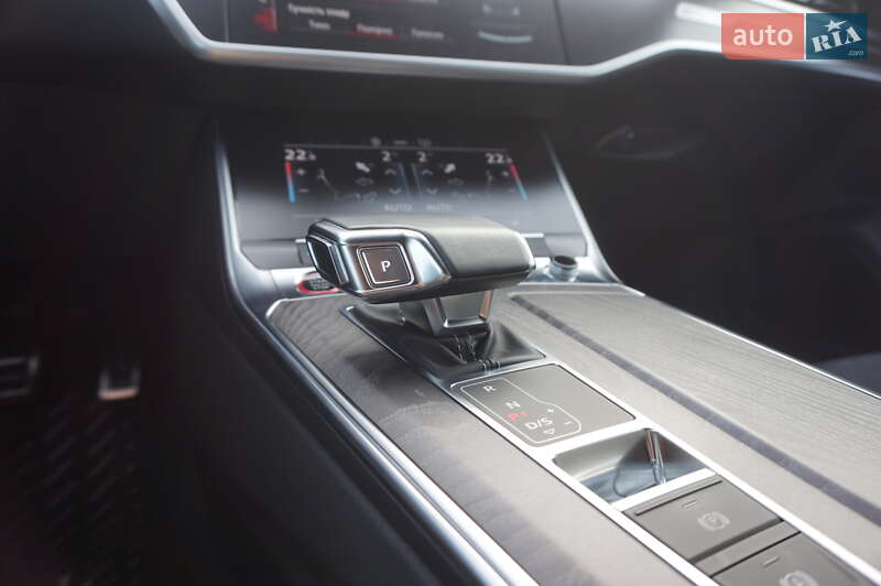 Седан Audi S6 2023 в Одесі