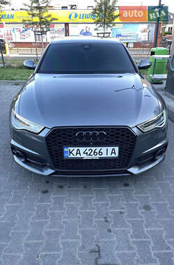 Седан Audi S6 2016 в Иршаве
