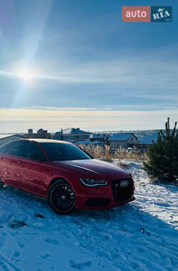Седан Audi S6 2012 в Білогородці