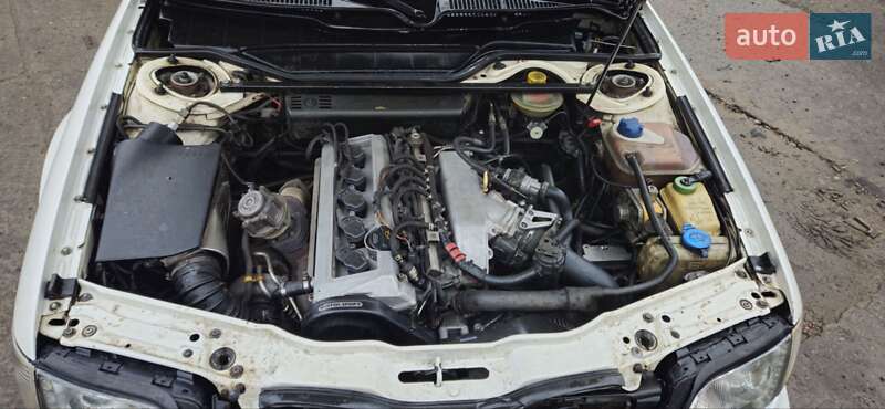 Седан Audi S6 1995 в Полтаве