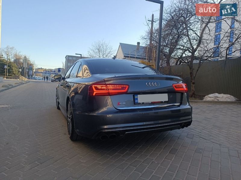 Седан Audi S6 2017 в Львове