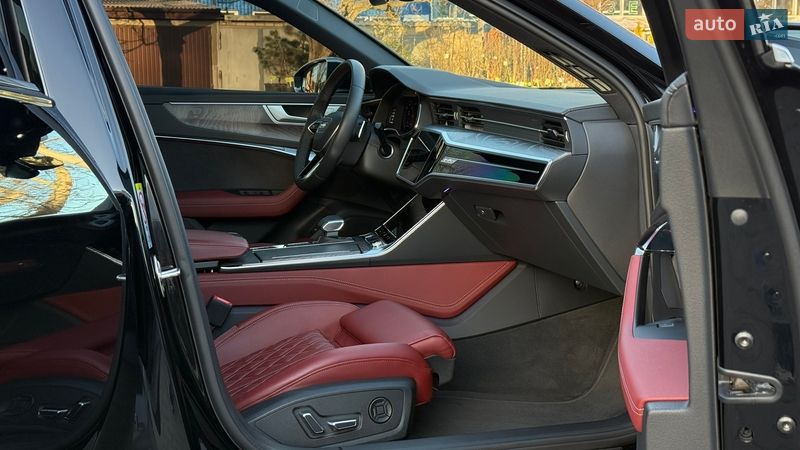 Седан Audi S6 2023 в Одесі