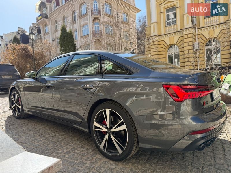 Седан Audi S6 2023 в Києві