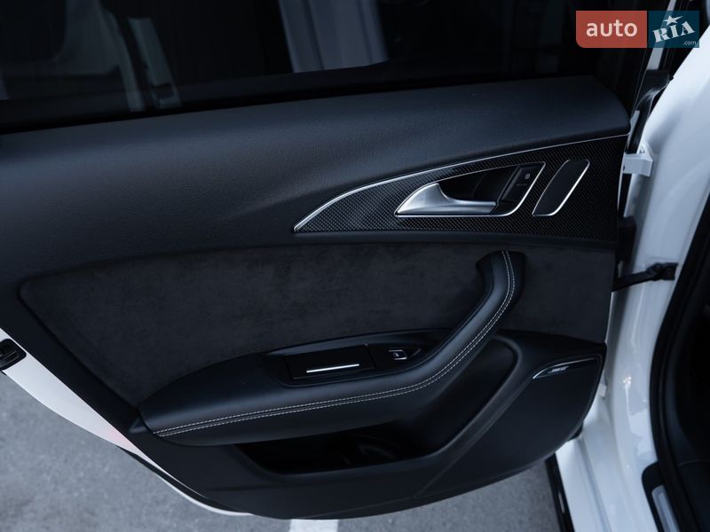 Седан Audi S6 2015 в Дніпрі