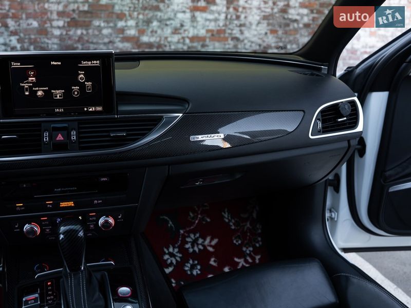 Седан Audi S6 2015 в Дніпрі