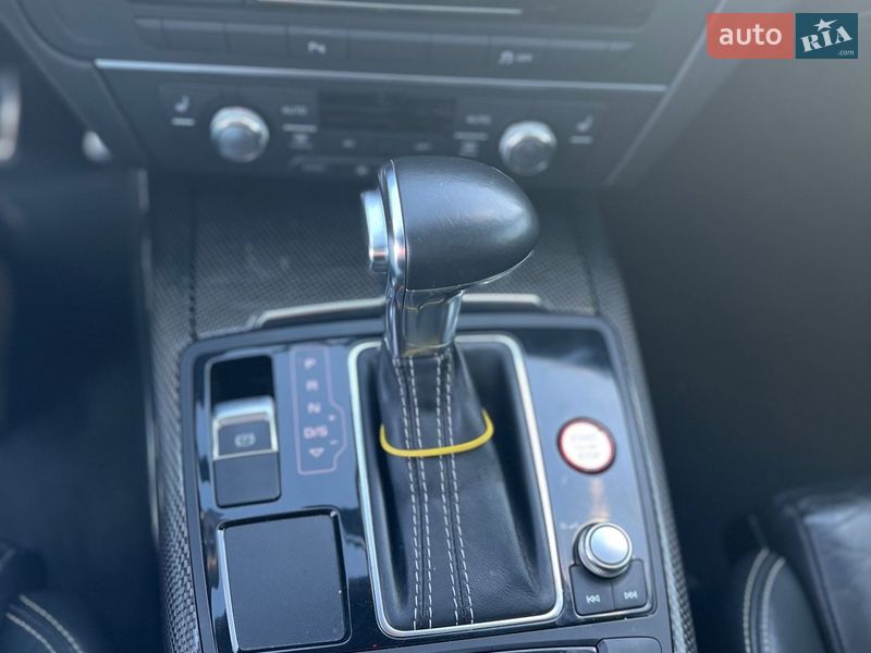 Седан Audi S6 2012 в Львові
