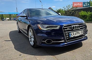 Седан Audi S6 2013 в Полтаві