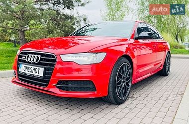 Седан Audi S6 2012 в Белогородке