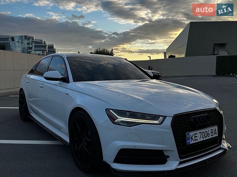 Седан Audi S6 2015 в Днепре