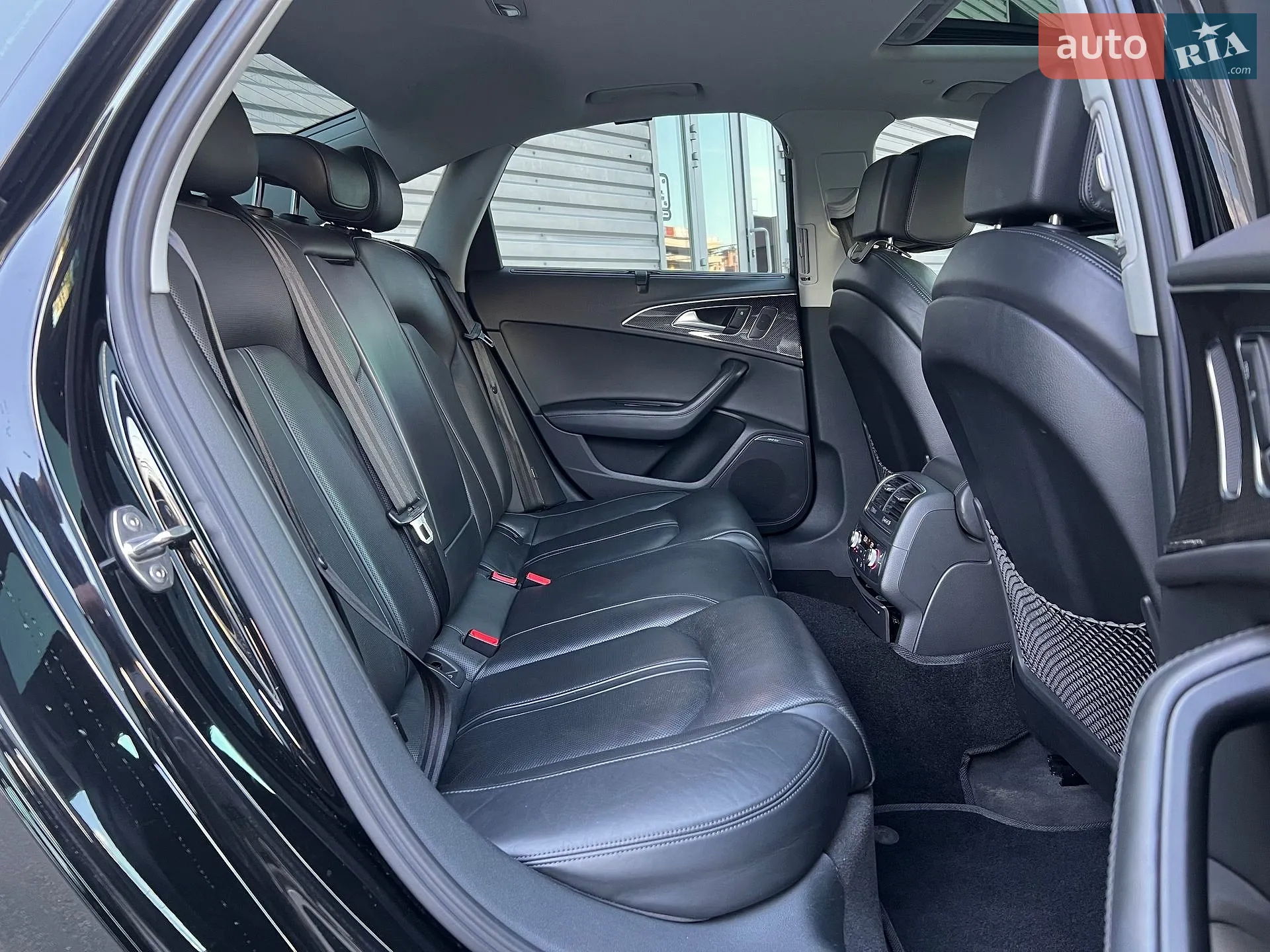2015 Audi S6 - мініатюра 28
