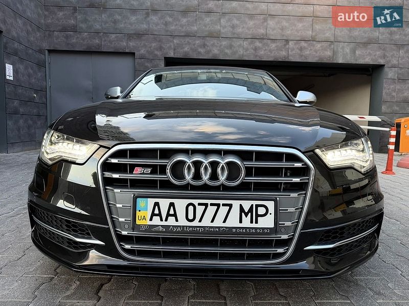 Седан Audi S6 2013 в Києві