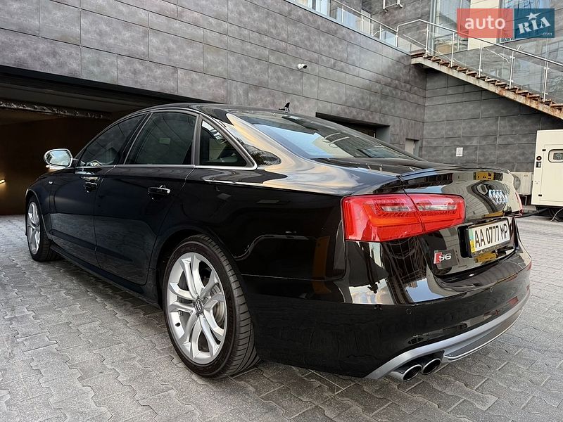 Седан Audi S6 2013 в Києві