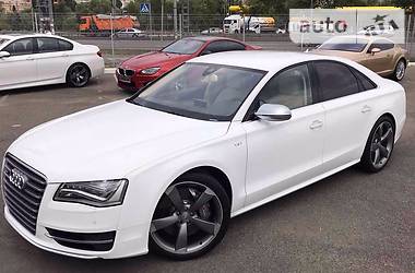 Седан Audi S8 2013 в Киеве